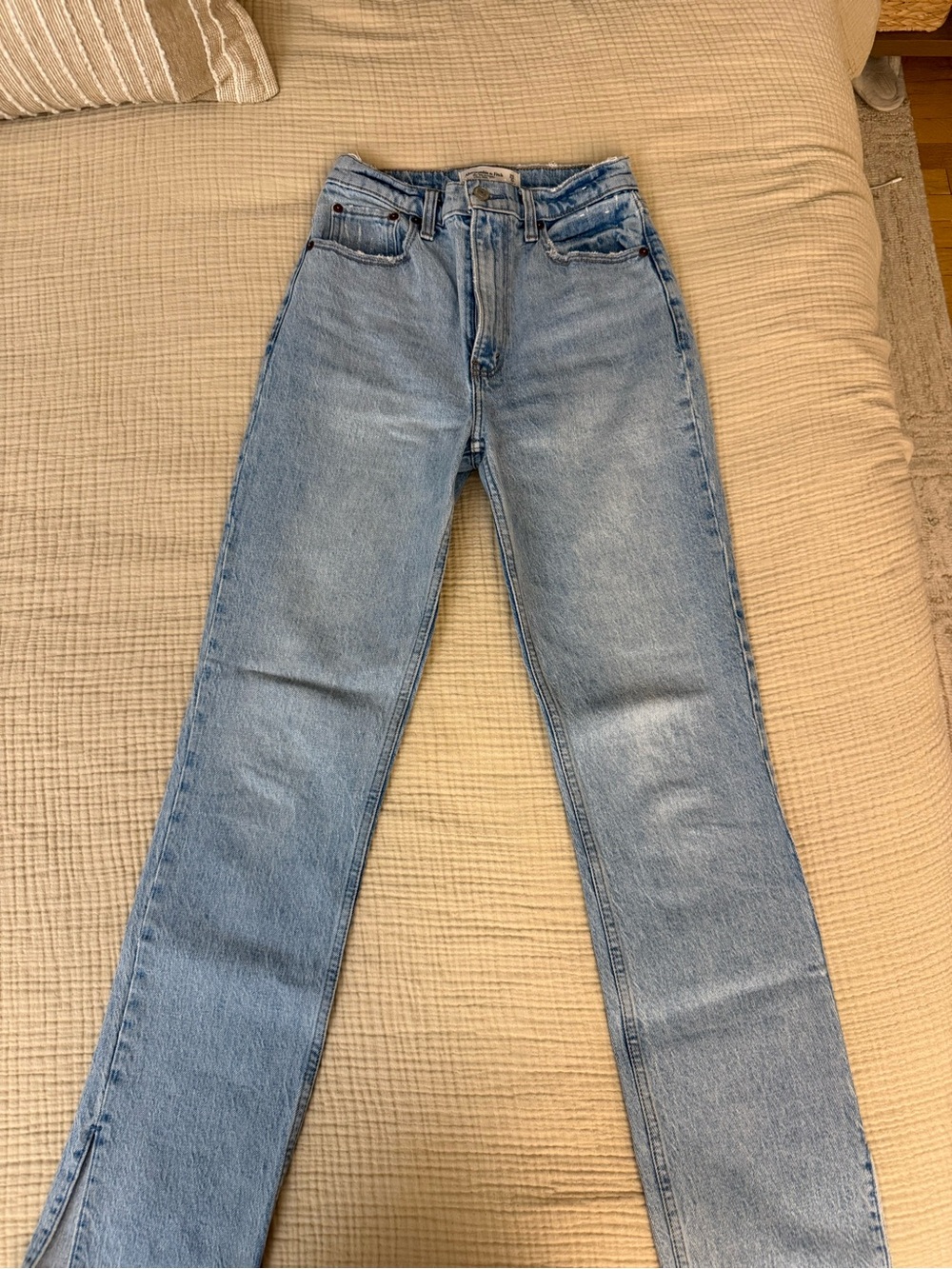 Classic Light Blue High-Rise Women’s Jeans